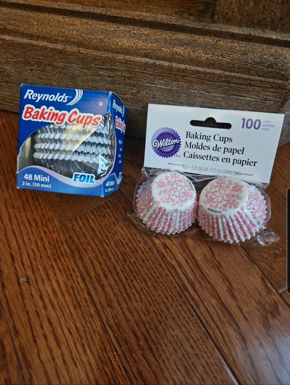 Bundle of 148 Mini Baking Cups / Cupcake Liners (Reynolds Foil & Wilton)